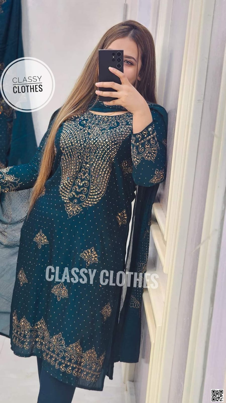 Sana silk with high quality stone work 3 pics