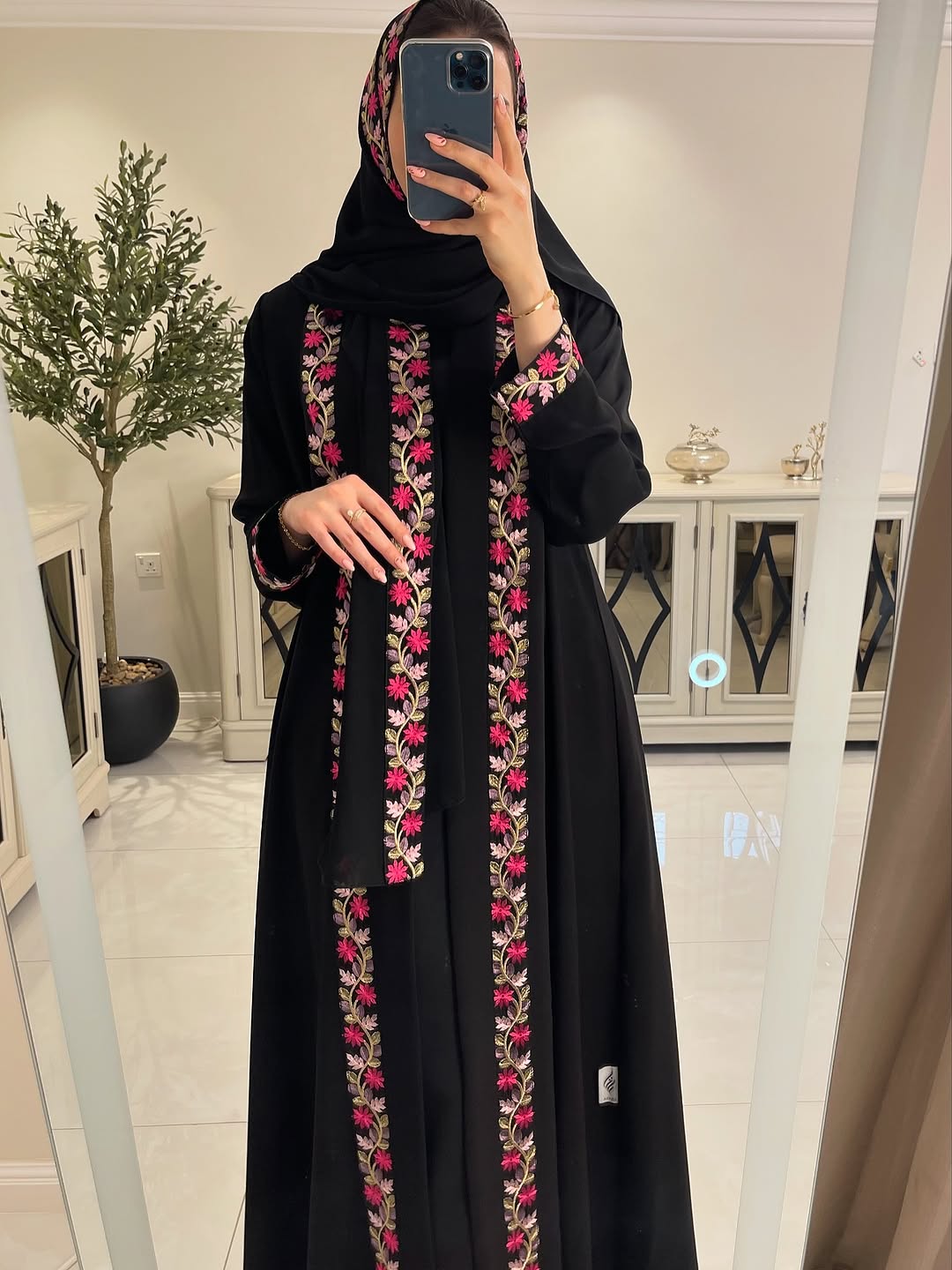 Dubai Stylish Abaya – Premium Dubai Cherry Fabric Full Set